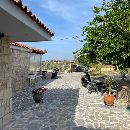 Semesterbostad Rock House Ambelokipoi (Zakynthos)